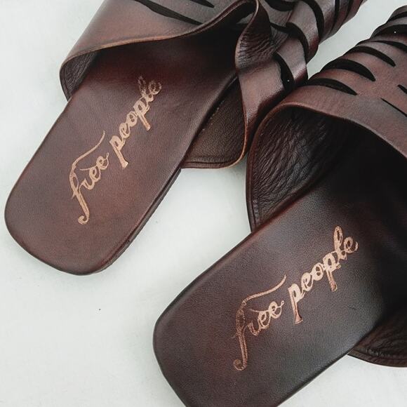 Free People Slice of Sun Brown Leather Mule Flat Sandals Coconut Size 37 US 6.5 - Picture 9 of 11